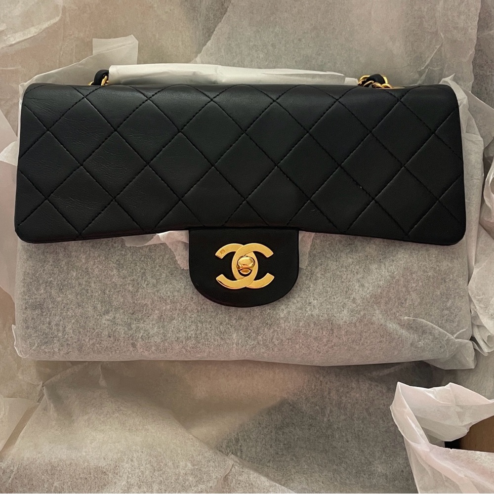 Authentic CHANEL Black Leather Small Double Flap Shoulder Bag purse Gold HW